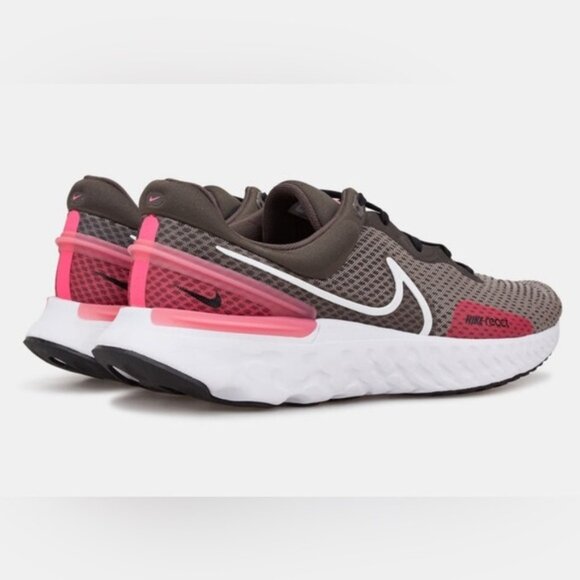 Nike Grey Running Shoes Athletic Activewear Sneakers Men Size 9.5 Women… - Picture 2 of 4